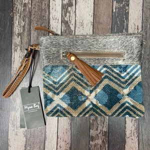 Myra Teal Pouch Wristlet